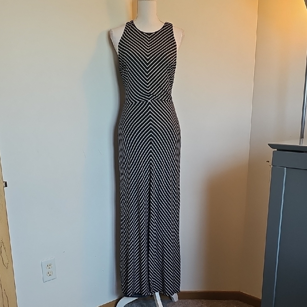 White House Black Market Chevron Maxi Dress